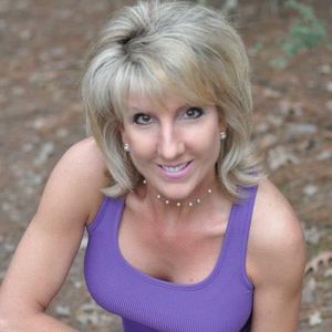 Meet your Posher, Elayne